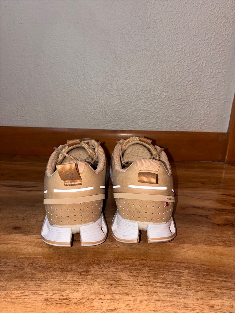 On Cloud 5 Terry Men’s Running Athletic Sneaker Shoes, tan/cork - Size 9.5 - Picture 6 of 10